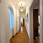 Charming Apartment In A 1910S Building 2 Min Walk From The Colosseum