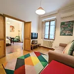 Charming Apartment In A 1910S Building 2 Min Walk From The Colosseum