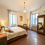 Charming Apartment In A 1910S Building 2 Min Walk From The Colosseum