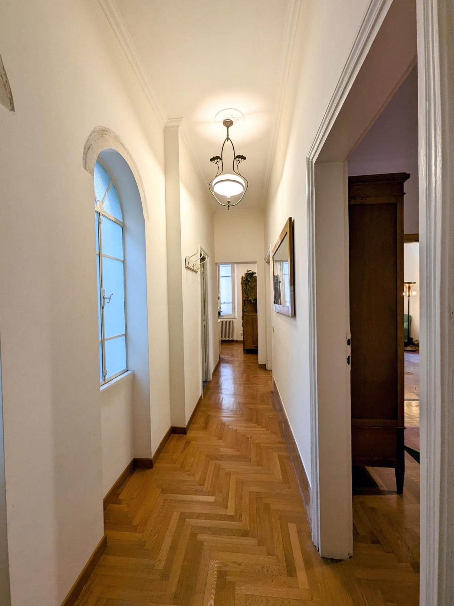 Charming In A 1910s Building 2 Min Walk From The Colosseum